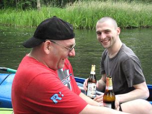 Bild 8 | ein kühles Bier gab es auch im blauen Boot